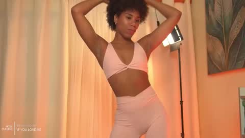 Snapshot of _angeleyes chatting on 09/16/25, 10:44 Angie -  online show from 09/16/25, 10:44