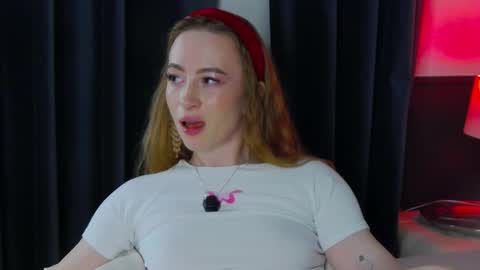 Angel online show from 11/11/25, 06:13