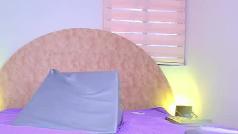 Snapshot of _aniisha_ chatting on 11/26/25, 07:15 Any online show from 11/26/25, 07:15