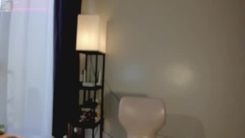 Snapshot of _ann1e_ chatting on 02/17/26, 04:31 annie . online show from 02/17/26, 04:31