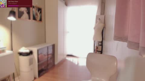 Snapshot of _ann1e_ chatting on 03/22/26, 04:27 annie . online show from 03/22/26, 04:27