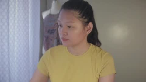 Snapshot of _ann1e_ chatting on 04/10/26, 04:50 annie . online show from 04/10/26, 04:50