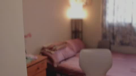 Snapshot of _ann1e_ chatting on 05/23/26, 03:45 annie . online show from 05/23/26, 03:45
