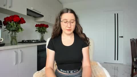 Anna online show from 10/05/25, 11:08