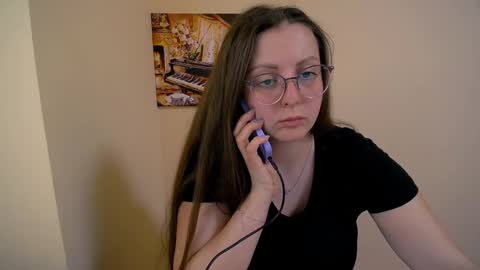 Anna online show from 03/12/25, 10:37