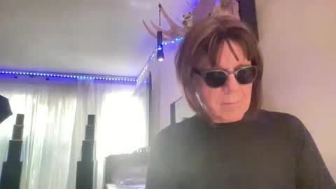 Snapshot of _anneonamouse chatting on 05/16/26, 10:08 anneonamouse online show from 05/16/26, 10:08