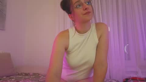 Anna online show from 11/25/25, 07:14
