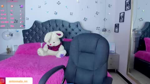 antonnela online show from 02/11/25, 01:20