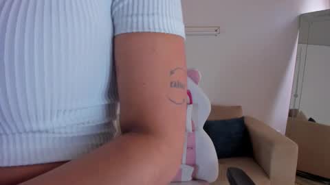 Snapshot of _april_smith_ chatting on 09/16/25, 03:13    online show from 09/16/25, 03:13