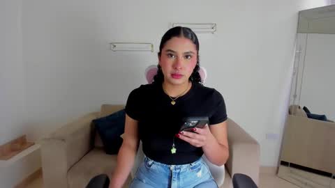 Snapshot of _april_smith_ chatting on 09/26/25, 12:20    online show from 09/26/25, 12:20