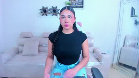 Snapshot of _april_smith_ chatting on 04/22/26, 12:28 online show from 04/22/26, 12:28