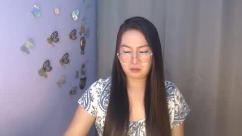 Snapshot of _arah chatting on 11/28/25, 11:46 arah online show from 11/28/25, 11:46