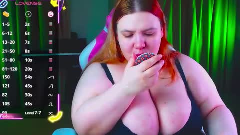 _ariaakashi_ online show from 11/14/25, 03:38