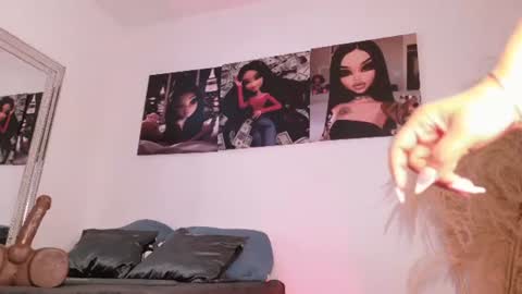 Ariana  online show from 07/23/26, 02:26