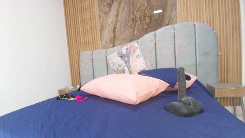 Arlet online show from 12/04/25, 03:05