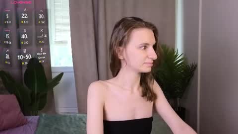 _ash_leyy_ online show from 07/29/26, 01:37