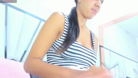 Snapshot of _aurora18 chatting on 02/06/25, 03:06 Aura online show from 02/06/25, 03:06