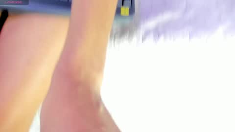 Snapshot of _aurora18 chatting on 02/23/25, 03:13 Aura online show from 02/23/25, 03:13