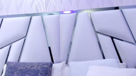 Snapshot of _aurora18 chatting on 02/25/25, 03:09 Aura online show from 02/25/25, 03:09