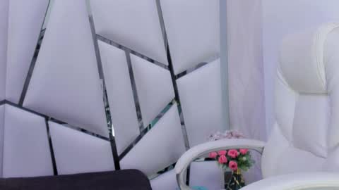 Snapshot of _aurora18 chatting on 03/09/25, 06:50 Aura online show from 03/09/25, 06:50