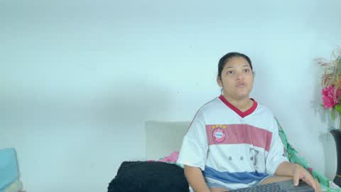 Snapshot of _auroravelvet_ chatting on 07/11/26, 02:58 isabella online show from 07/11/26, 02:58