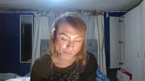 _azalea_65 online show from 10/28/25, 02:37