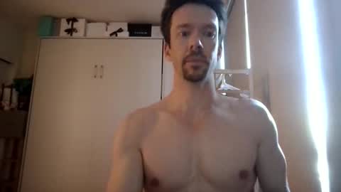 Snapshot of _b_h_c_ chatting on 03/27/26, 04:18 _b_h_c_ online show from 03/27/26, 04:18