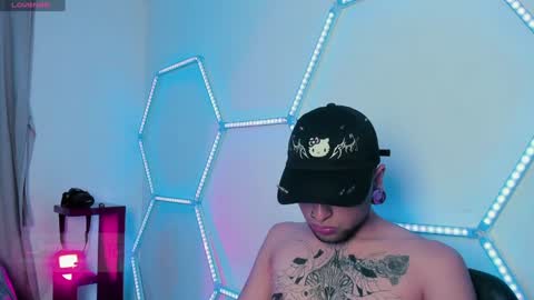 Snapshot of _baterchatur chatting on 01/25/25, 11:00 Lunita online show from 01/25/25, 11:00