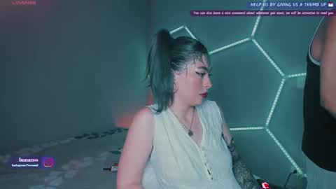 Snapshot of _baterchatur chatting on 02/20/25, 09:11 Lunita online show from 02/20/25, 09:11