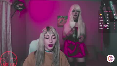 Lunita  online show from 10/08/25, 07:39