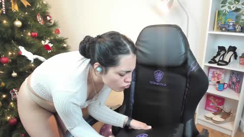 Bella Evans online show from 12/18/24, 06:53