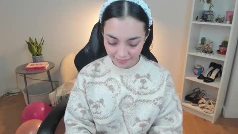 Snapshot of _bellaevans_ chatting on 03/20/26, 07:02 Bella Evans online show from 03/20/26, 07:02