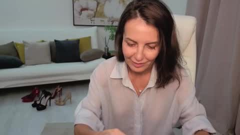 Snapshot of _beylly chatting on 09/14/25, 04:39 Beylly online show from 09/14/25, 04:39