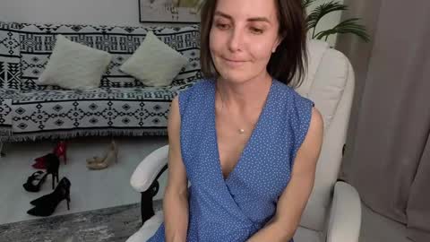 Beylly online show from 05/17/26, 02:46