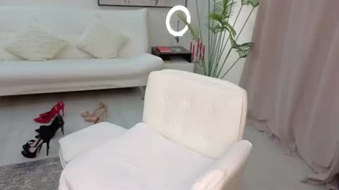 Beylly online show from 07/26/26, 12:12