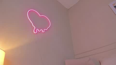 Hi guys i am Bianca  online show from 01/07/25, 03:12