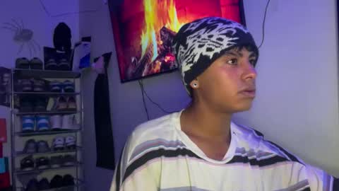 Snapshot of _billowy_ chatting on 12/19/25, 02:07 _billowy_ online show from 12/19/25, 02:07