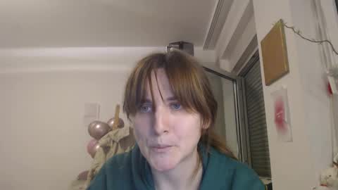 _biscotti_ online show from 02/25/25, 07:36