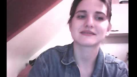 _biscotti_ online show from 09/09/25, 06:51