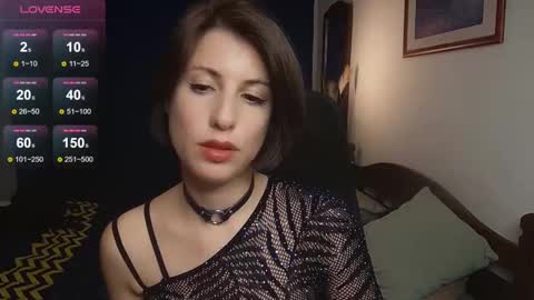 Laura online show from 02/18/25, 11:30