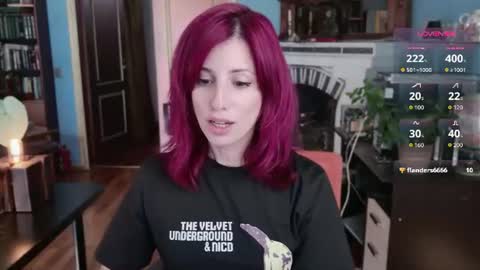 Laura online show from 07/25/26, 12:36