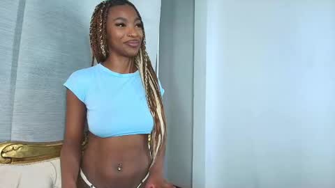 briana online show from 09/10/25, 01:49