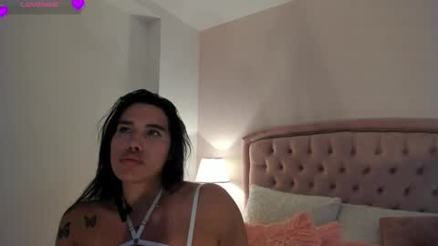 Snapshot of _cailyn chatting on 11/14/25, 10:29 cailyn online show from 11/14/25, 10:29