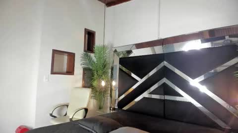 Candy online show from 09/30/25, 05:51