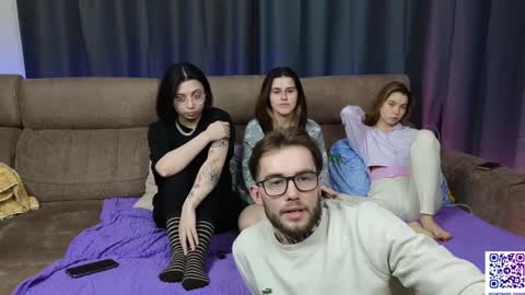 _capybara0_0 online show from 01/18/25, 09:24