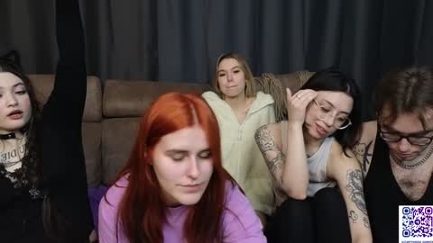 _capybara0_0 online show from 01/29/25, 01:49