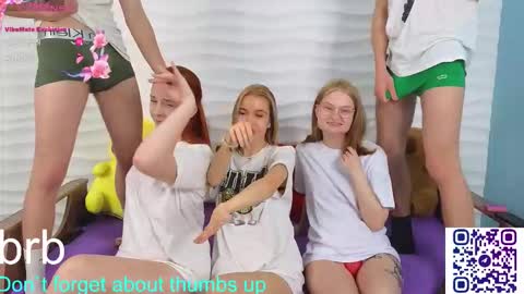 Snapshot of _capybara0_0 chatting on 11/07/25, 11:49 _capybara0_0 online show from 11/07/25, 11:49