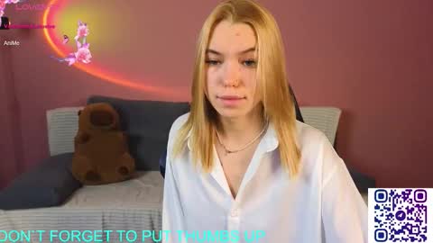 Snapshot of _capybara0_0 chatting on 11/14/25, 05:00 _capybara0_0 online show from 11/14/25, 05:00