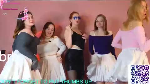 Snapshot of _capybara0_0 chatting on 11/25/25, 09:31 _capybara0_0 online show from 11/25/25, 09:31