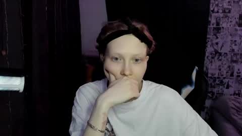 Merlizz online show from 02/16/25, 04:42